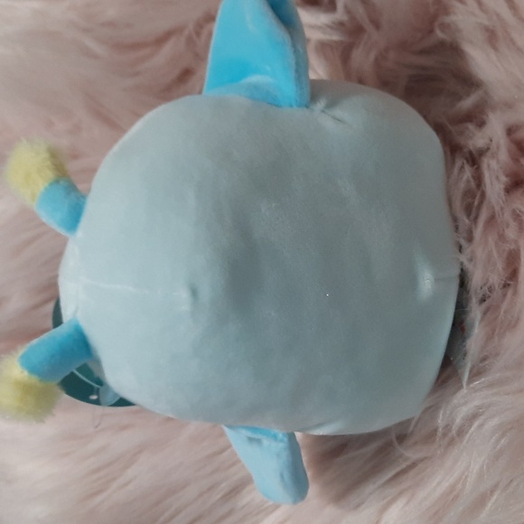 Nwt Giles the grasshopper Squishmallow 5.5" - Picture 3 of 3